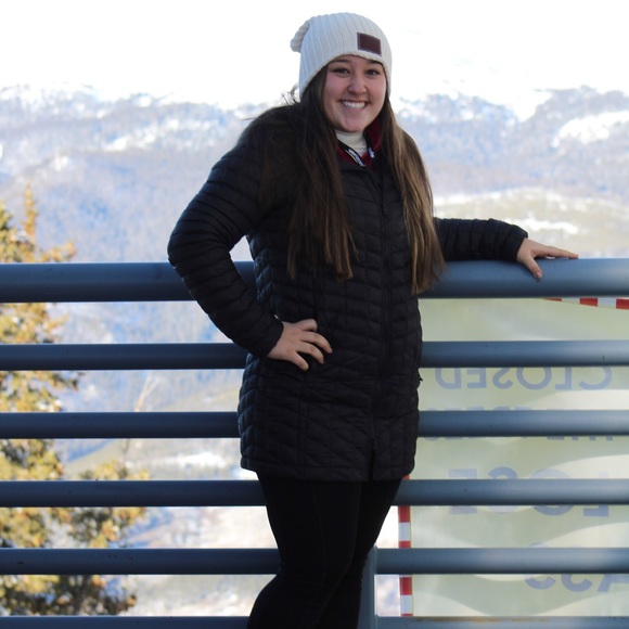 Meet your Posher, Emi - Picture 2 of 2